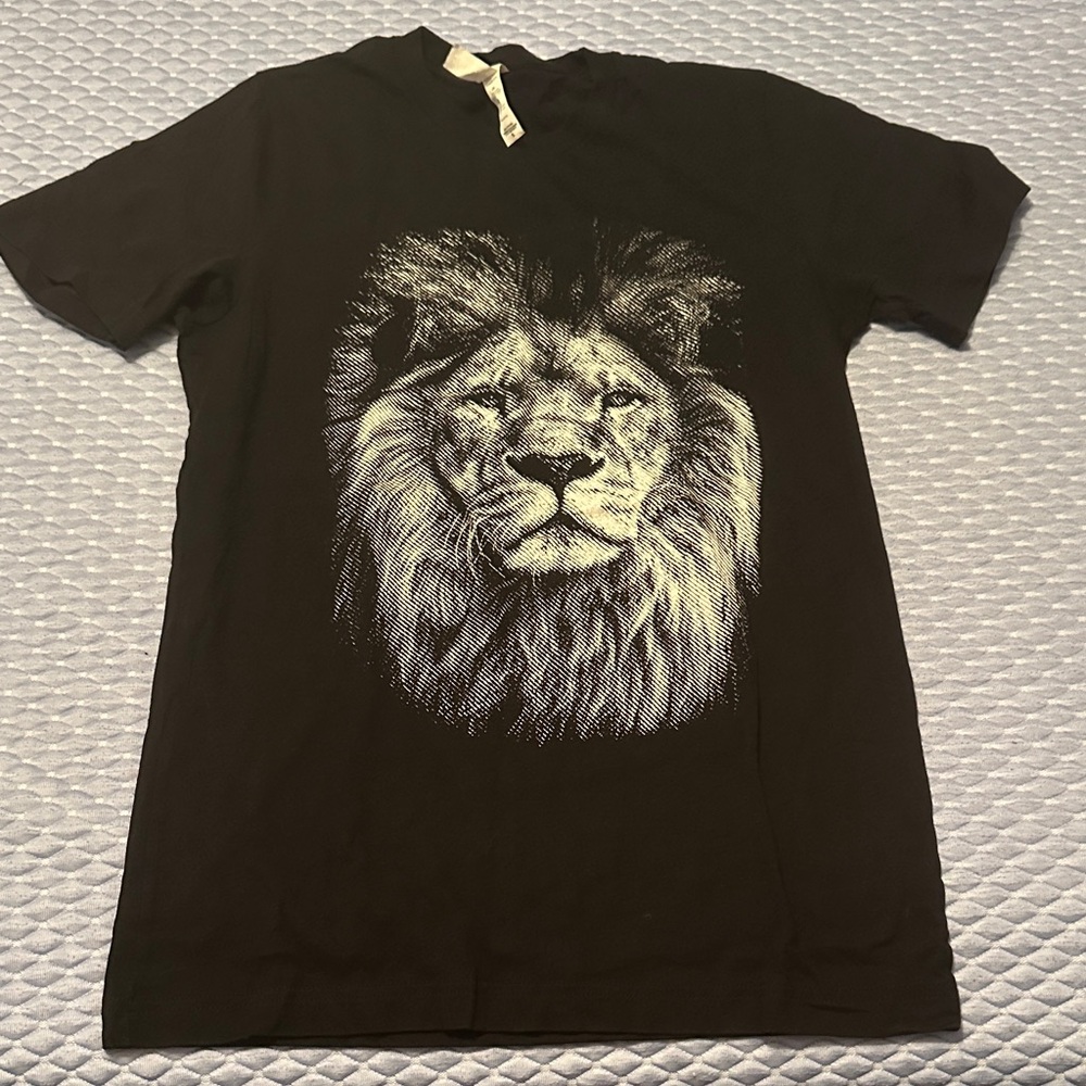 Majestic Lion Graphic Black T-Shirt